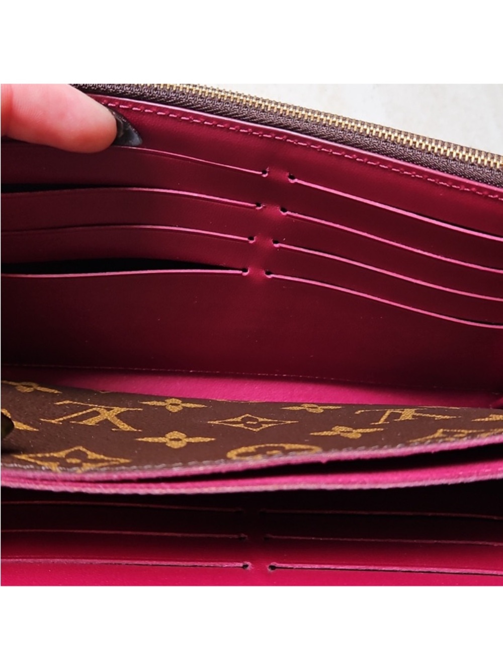 Beautiful wallet on chain ❤️❤️❤️❤️❤️❤️ - Picture 9 of 13